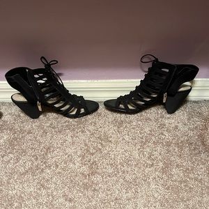 Vince Camuto Gladiator Heeled Sandal Black 7.5